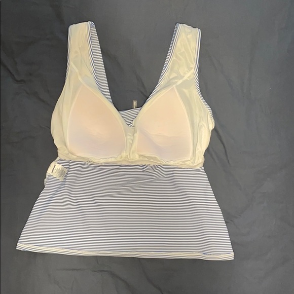 Lands’ End Seer Sucker Tankini - Picture 3 of 8